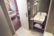 Junior Suite - Bathroom